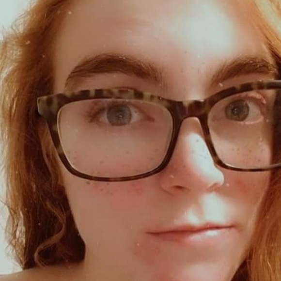 Meet your Posher, Paige - Picture 1 of 1